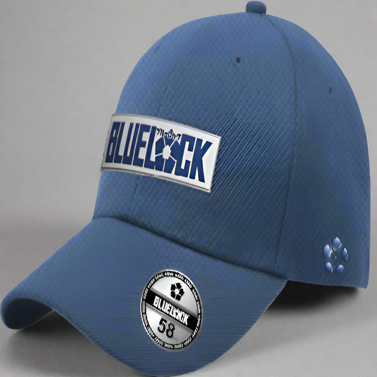 Casquette BLUE LOCH PATCH en denim bleu avec logo brodé BLUE LOCK sur le devant, style baseball deluxe pour fans de manga et football.