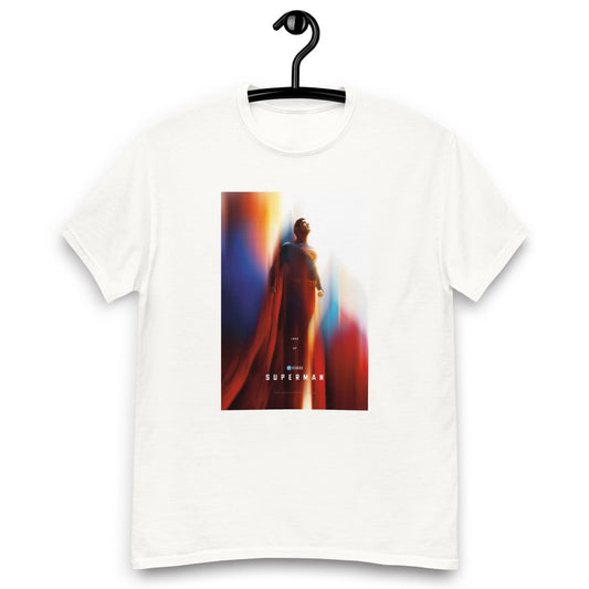 T-shirt blanc Superman Look Up Inspiring Heroic avec visuel du film Superman 2025, représentant Superman regardant vers le ciel dans un style épique.