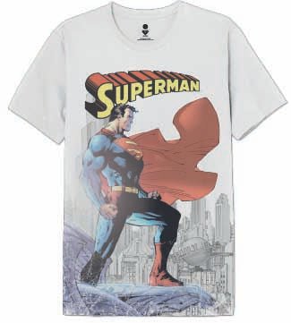 T-shirt DC Comics - Daily Planet Superman blanc avec illustration vintage de Superman debout devant Metropolis, logo Daily Planet en arrière-plan. Idéal pour fans de super-héros et collectionneurs de vêtements sous licence officielle.