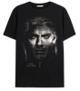 T-shirt The Witcher - Geralt of Rivia - Legend Stuff noir avec portrait intense de Geralt aux yeux jaunes, idéal pour fans de la série Netflix.