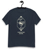 T-shirt bleu marine avec motif Force for Good, logo Superman stylisé en beige, design du film Superman 2025, style comics emblématique.