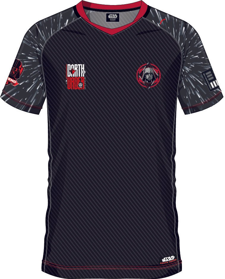 Maillot de football noir SOCCER JERSEY DARTH VADER 77 avec design Star Wars, logo Dark Vador sur la poitrine et motifs galactiques stylisés.