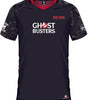 Maillot de football noir GHOSTBUSTERS 84 avec logo emblématique sur le devant, détails rouges et manches illustrées, pour fans de la licence culte.