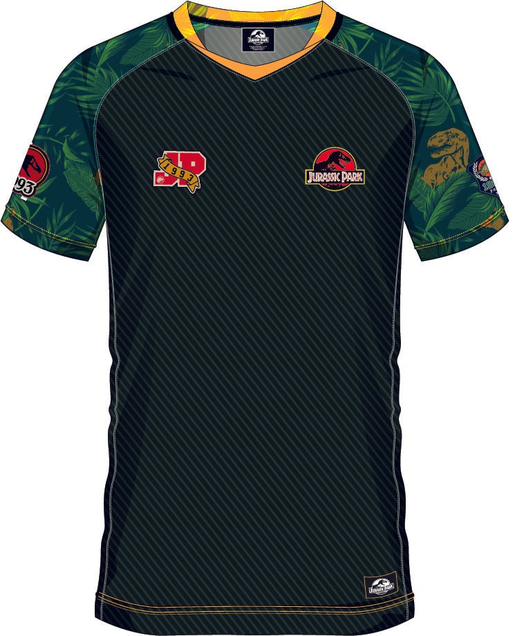 Maillot de football SOCCER JERSEY JURASSIC PARK 93 noir avec motifs tropicaux, logos Jurassic Park et patchs collector sur les manches.