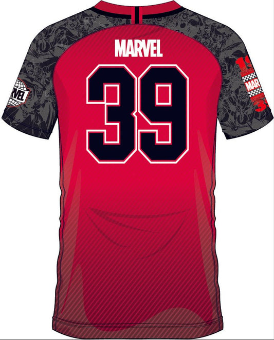 Dos du maillot de football MARVEL 1939 GROUP avec le numéro 39 et le logo Marvel, manches décorées de personnages Marvel. Parfait pour les amateurs de licences Marvel.