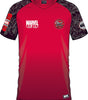Maillot de football rouge MARVEL 1939 GROUP avec logo Marvel Comics sur la poitrine et motifs de super-héros sur les manches. Idéal pour les fans de Marvel et les collectionneurs de maillots de sport.