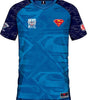 Maillot de football bleu Superman 38 avec logo DC Comics, motif S emblématique et manches contrastées, idéal pour fans de super-héros.