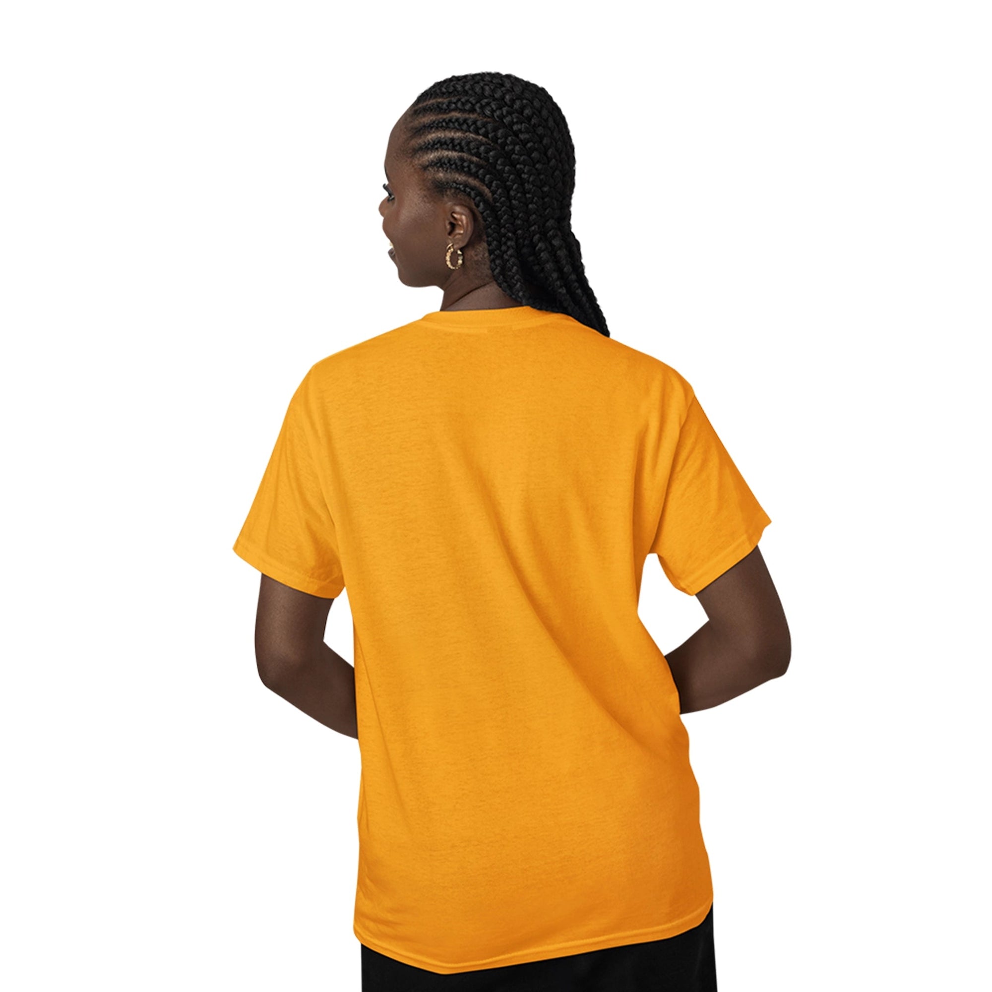 Vue arrière du T-shirt Disney - WINNIE SMILE orange uni, coupe classique sans motif au dos. Idéal pour un look décontracté et tendance inspiré de l'univers Disney.
