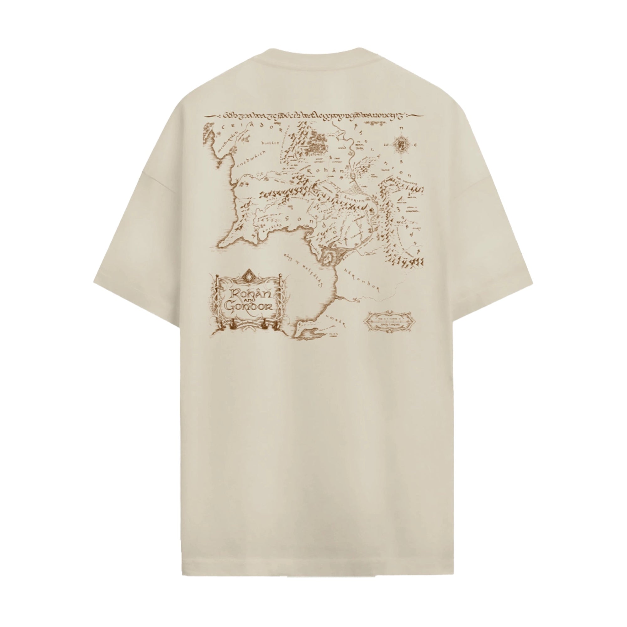 Vue arrière du t-shirt oversize Le Seigneur des Anneaux affichant une carte vintage de la Terre du Milieu, idéal pour fans de la saga.