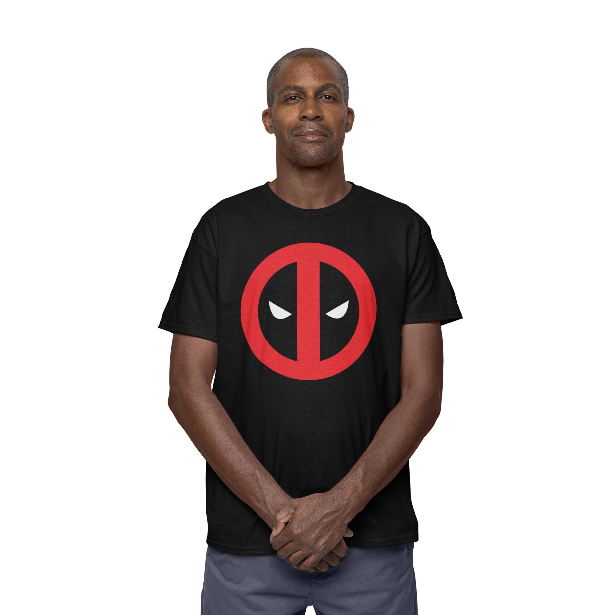 T-shirt Marvel Deadpool LOGO PUFF noir pour homme avec logo rouge en relief sur la poitrine, coupe classique, idéal pour fans de super-héros.