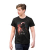 T-shirt STAR WARS - DARK SIDE POSTER porté par un homme, avec imprimé de Dark Vador sur fond galactique. T-shirt classique noir pour homme.